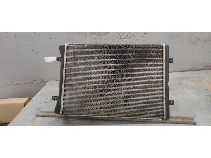 Recambio de radiador agua para ford galaxy (vy) ghia referencia OEM IAM 7M3121253F  