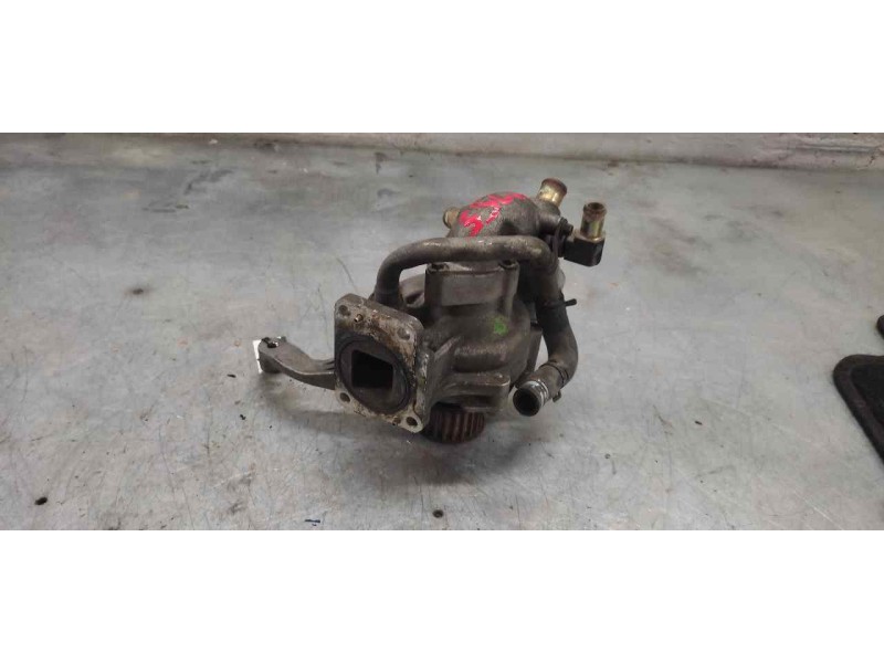 Recambio de bomba agua para chrysler jeep cherokee (kj) 2.5 crd básico referencia OEM IAM   