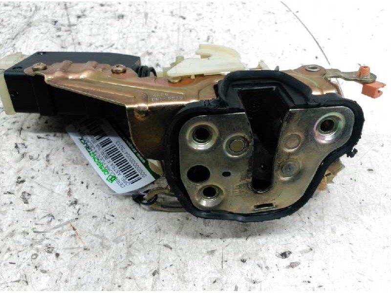 Recambio de cerradura puerta delantera derecha para opel astra f berlina básico referencia OEM IAM 90493702  