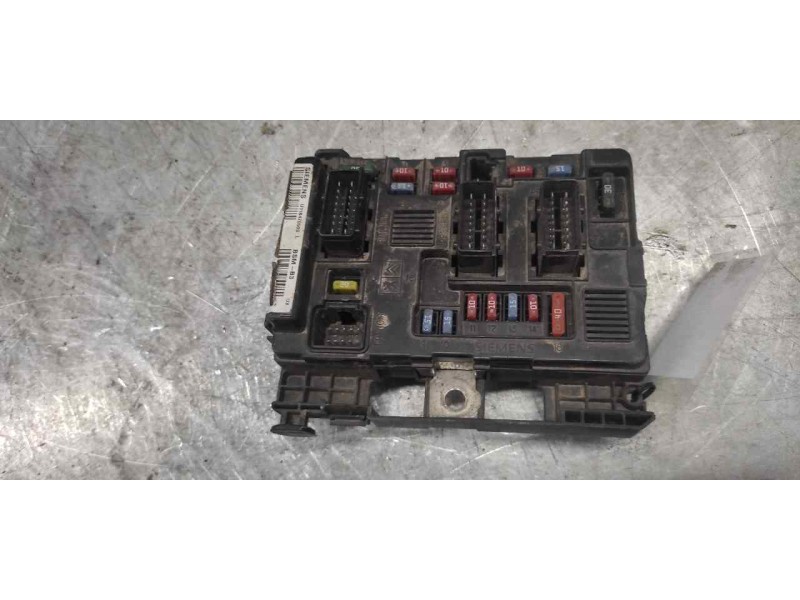 Recambio de caja reles / fusibles para peugeot 307 (s1) xs referencia OEM IAM 9650618480  