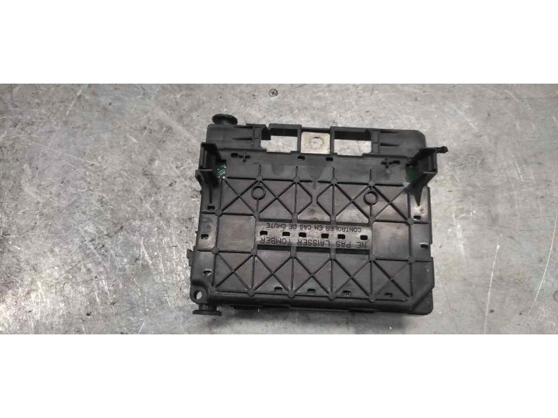 Recambio de caja reles / fusibles para peugeot 307 (s1) xs referencia OEM IAM 9650618480  