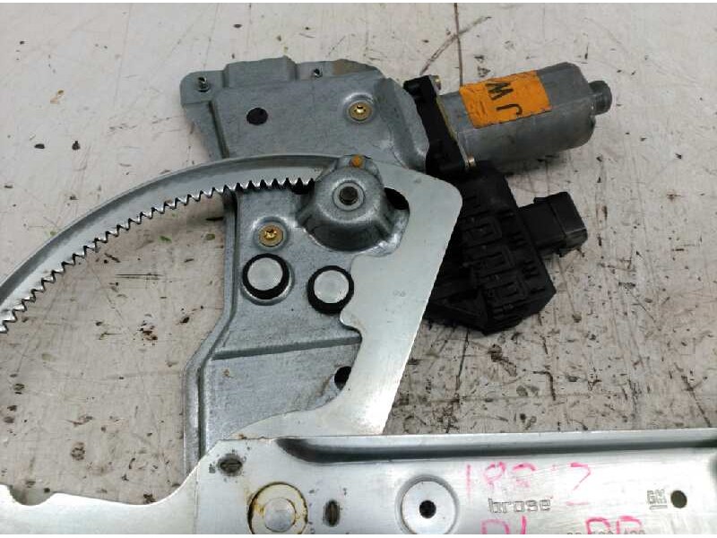 Recambio de elevalunas delantero derecho para opel astra f berlina básico referencia OEM IAM 90560430  