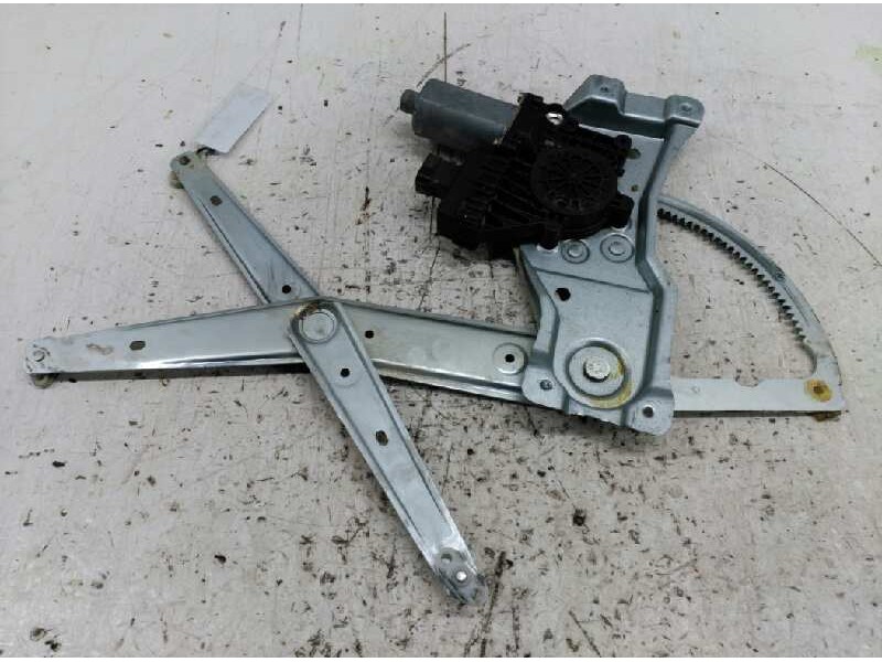 Recambio de elevalunas delantero derecho para opel astra f berlina básico referencia OEM IAM 90560430  