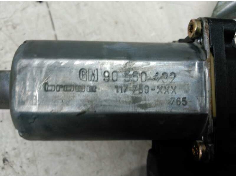 Recambio de elevalunas delantero derecho para opel astra f berlina básico referencia OEM IAM 90560430  