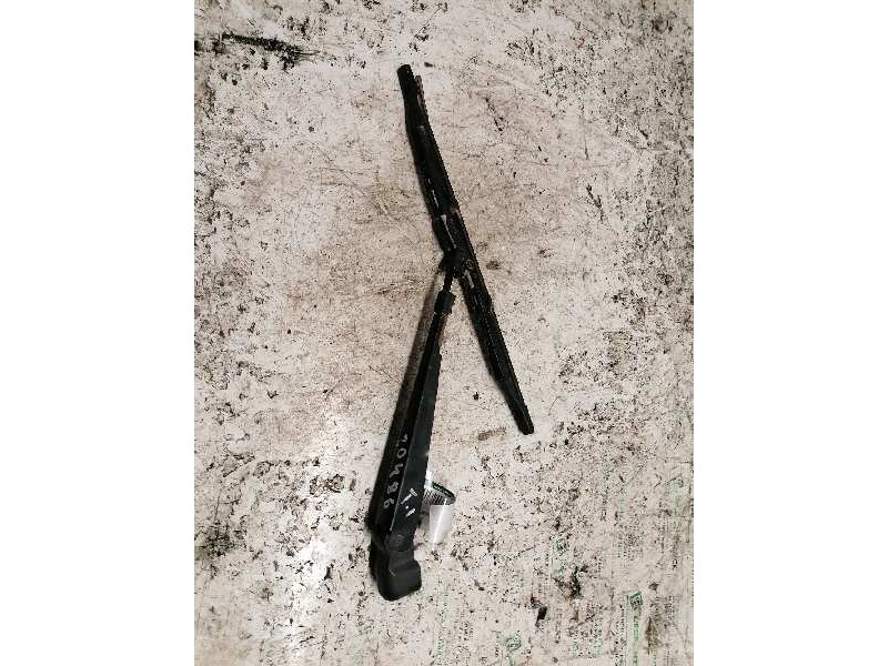 Recambio de brazo limpia trasero para citroën berlingo 2.0 hdi 600 furg. referencia OEM IAM   IZQUIERDO