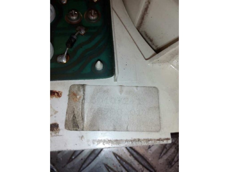 Recambio de cuadro instrumentos para nissan trucks l35.09 ... referencia OEM IAM   