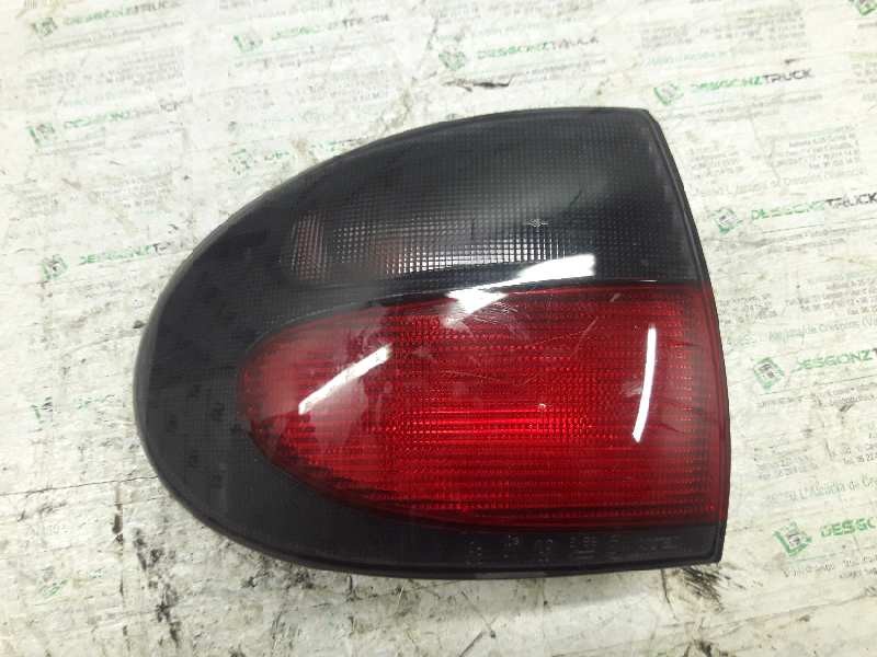 Recambio de piloto trasero izquierdo para renault megane i classic (la0) 1.9 d europa referencia OEM IAM   