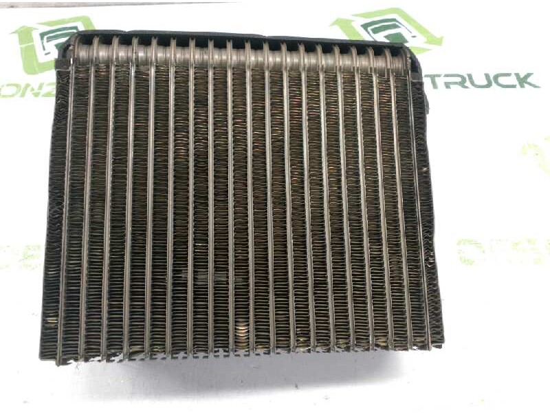 Recambio de radiador calefaccion / aire acondicionado para ssangyong rexton 270 xdi limited referencia OEM IAM  AIRE ACONDICIONA