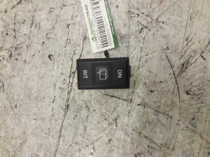 Recambio de boton agua limpia para kia carnival ii 2.9 cdri executive referencia OEM IAM 0K53B  