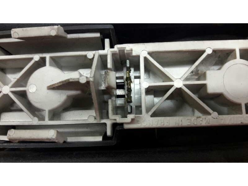 Recambio de piloto trasero derecho para renault rapid/express (f40) 1.9 d familiar (f40p) referencia OEM IAM   