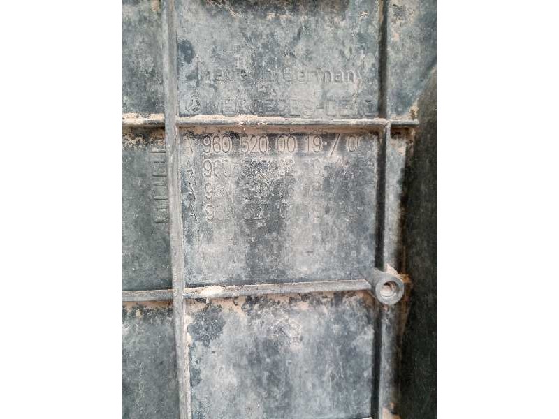 Recambio de guardabarros delantero izquierdo para mercedes-benz actros bm 963.xxx 2-achser referencia OEM IAM A9605200019  