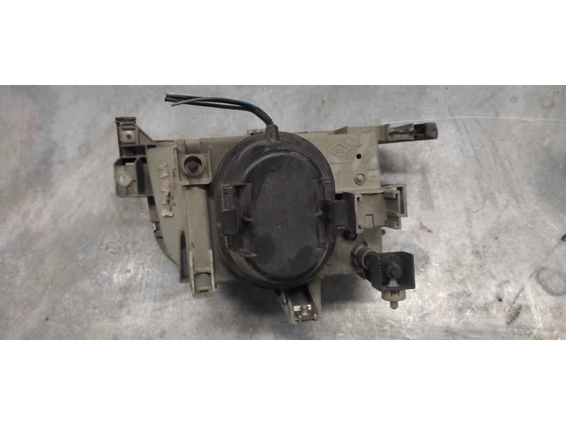 Recambio de faro izquierdo para renault clio i fase i+ii (b/c57) 1.2 alize referencia OEM IAM   