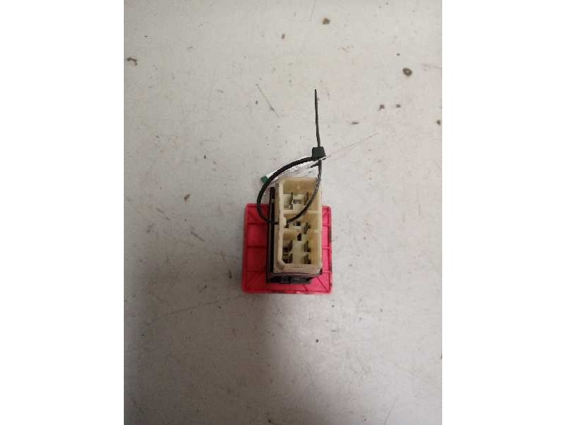 Recambio de warning para iveco eurocargo referencia OEM IAM   