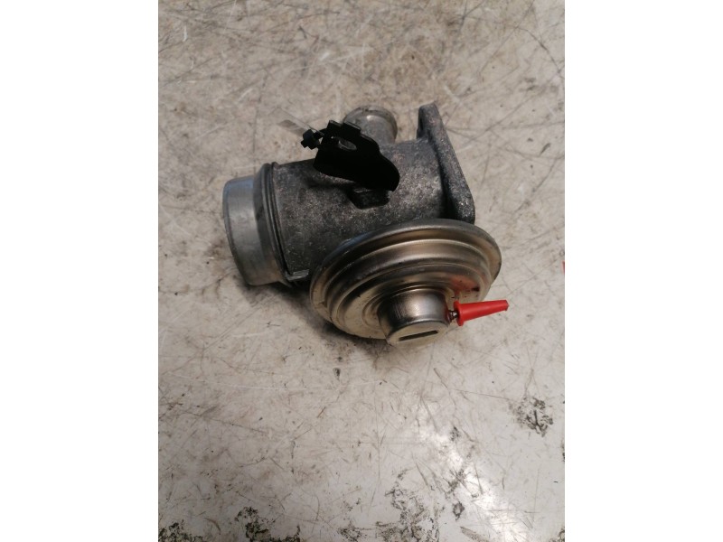 Recambio de valvula egr para bmw serie 7 (e65/e66) 730d referencia OEM IAM 72826402  