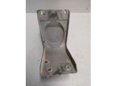 Recambio de soporte para iveco eurocargo referencia OEM IAM 8142988 SOPORTE PELDAÑO IZQUIERDO 