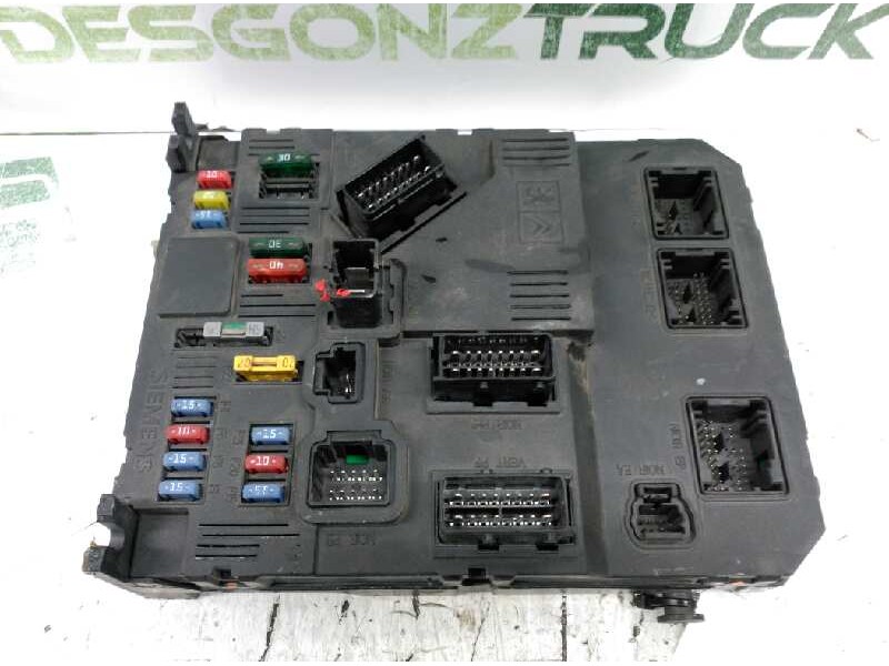 Recambio de caja reles / fusibles para peugeot 206 berlina referencia OEM IAM   