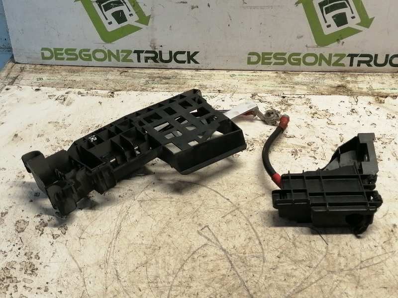 Recambio de caja reles / fusibles para audi a8 (4e2) 3.7 quattro referencia OEM IAM 4E0971845  