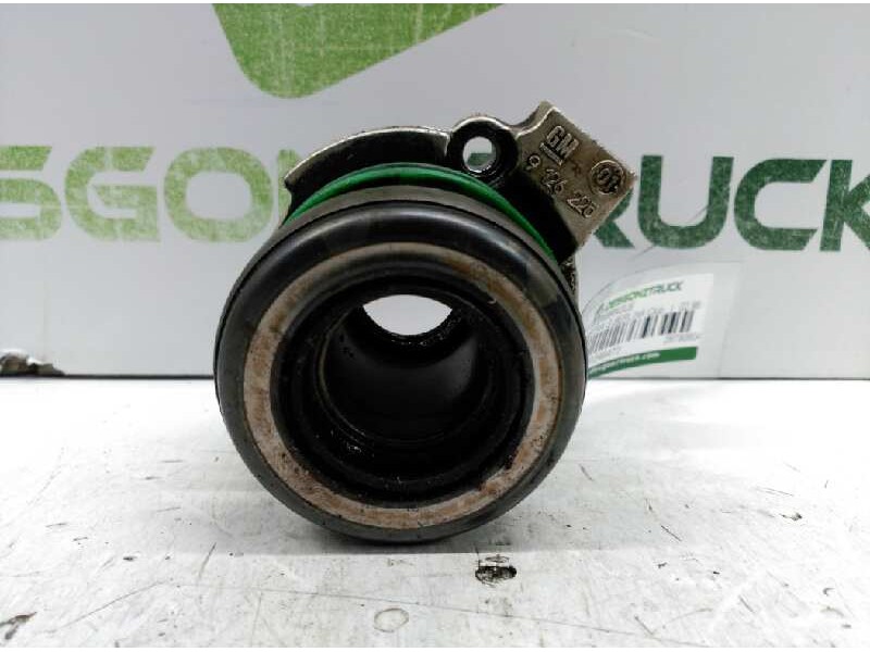 Recambio de bombin embrague para opel astra g berlina club referencia OEM IAM 2879060400  