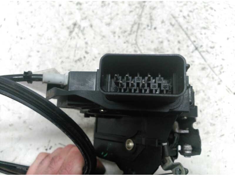 Recambio de cerradura puerta delantera derecha para ford focus berlina (cap) ghia referencia OEM IAM 5133420  