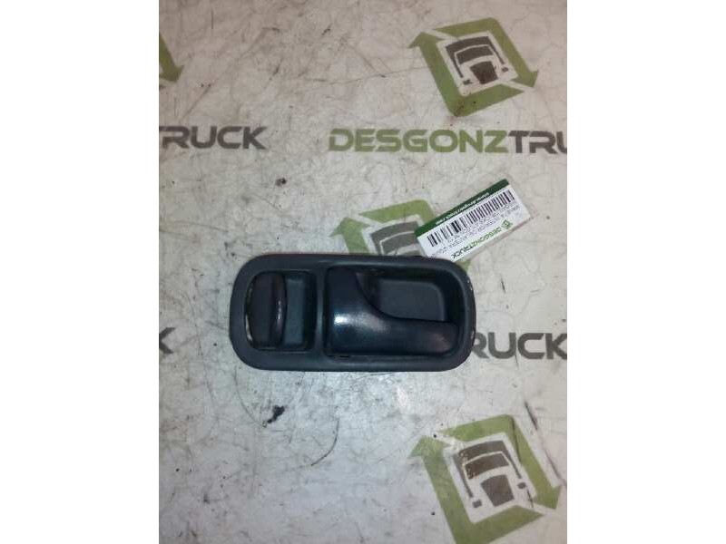 Recambio de maneta interior delantera izquierda para nissan trucks atleon 56.13 referencia OEM IAM   