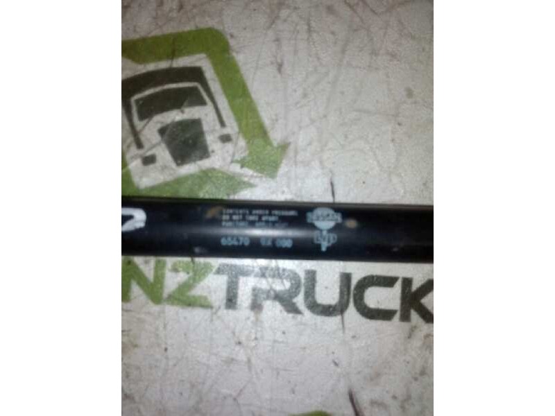 Recambio de bombin calandra para nissan trucks atleon 56.13 referencia OEM IAM   