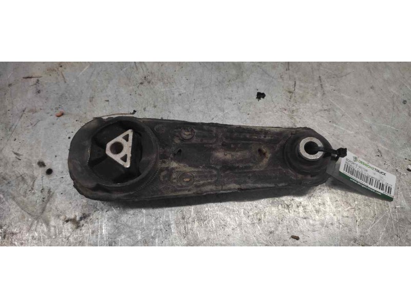 Recambio de soporte motor para renault clio iii dynamique referencia OEM IAM 8200338385  