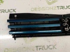Recambio de rejilla delantera central para peugeot 205 berlina 1.4 generation referencia OEM IAM 9253108580   2