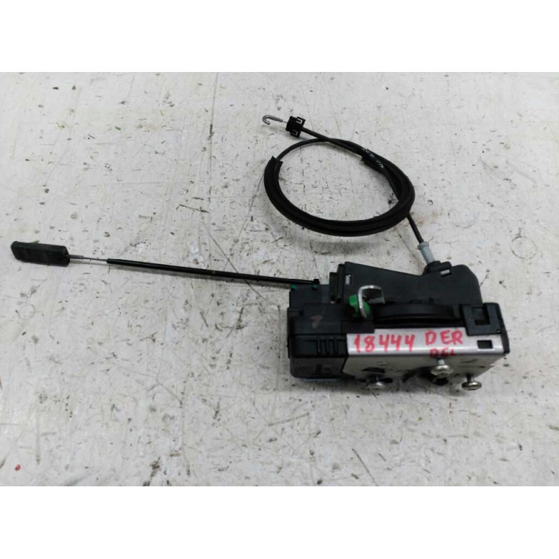 Recambio de cerradura puerta delantera derecha para opel corsa c blue line referencia OEM IAM 133107  