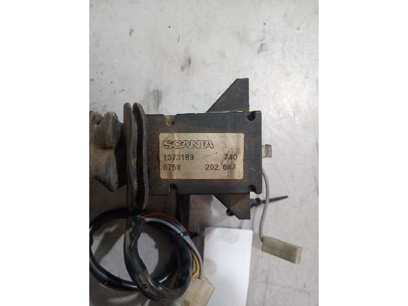 Recambio de mando intermitentes para scania trucks serie 4 114 g/340 (340cv) referencia OEM IAM 1373189  