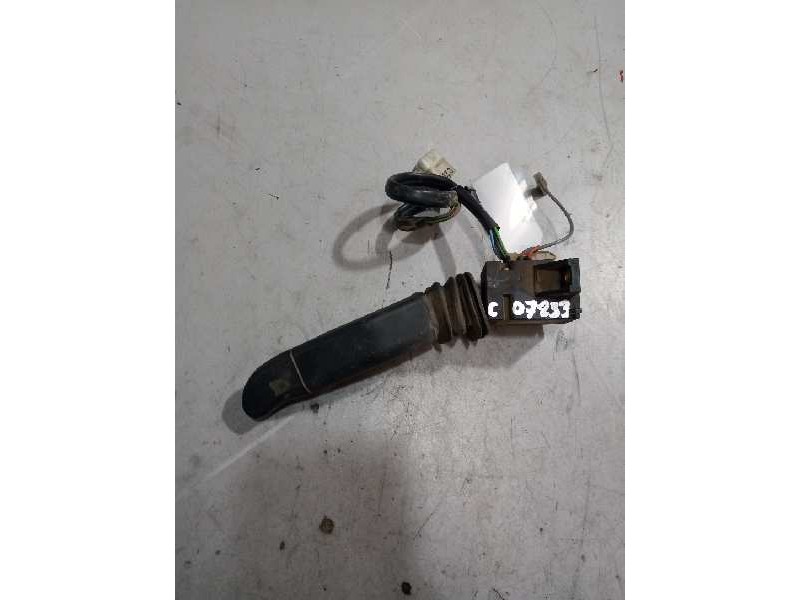 Recambio de mando intermitentes para scania trucks serie 4 114 g/340 (340cv) referencia OEM IAM 1373189  