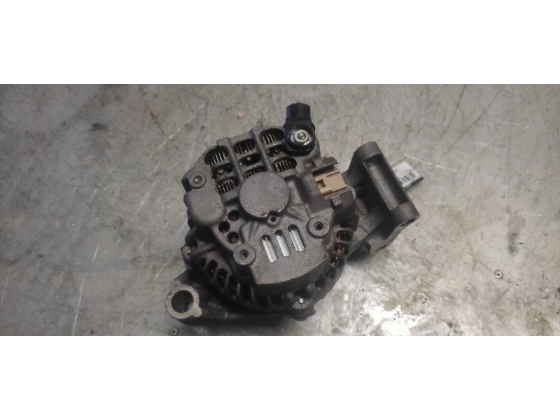 Recambio de alternador para ford fiesta (cbk) ambiente referencia OEM IAM 2S6T10300CB A005TA7692 