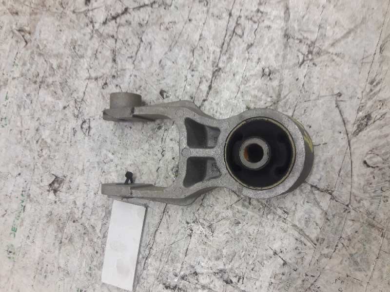 Recambio de soporte cambio para opel combo (corsa c) familiar referencia OEM IAM 468646740  