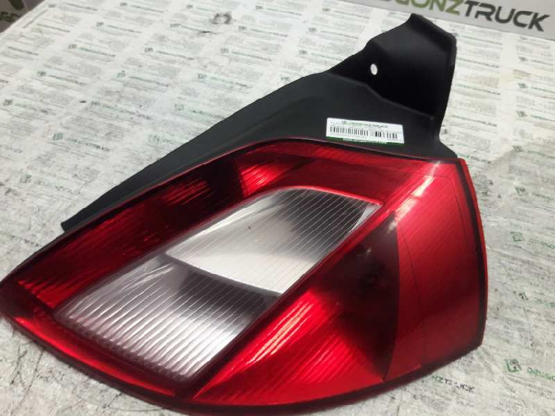 Recambio de piloto trasero derecho para renault megane ii berlina 5p confort authentique referencia OEM IAM 8200073237  