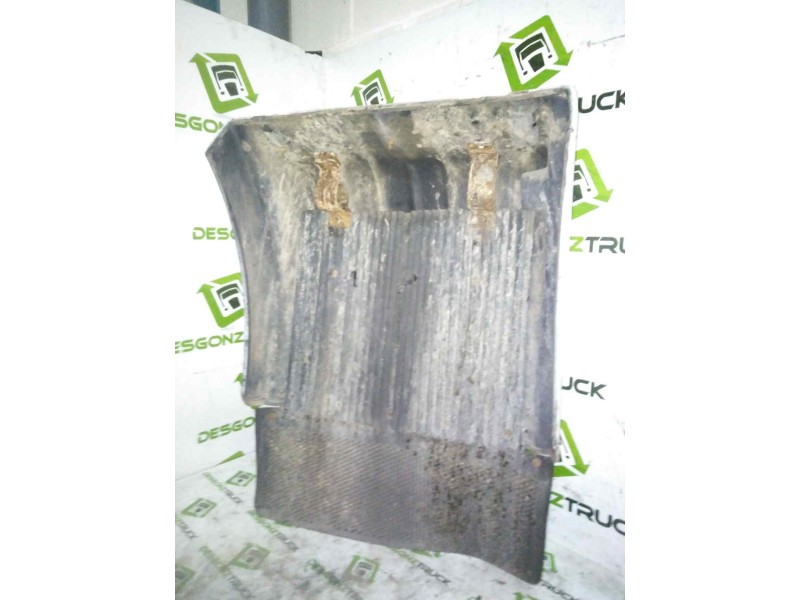 Recambio de guardabarros trasero derecho para man tg - a 18.xxx 12.8 diesel referencia OEM IAM   