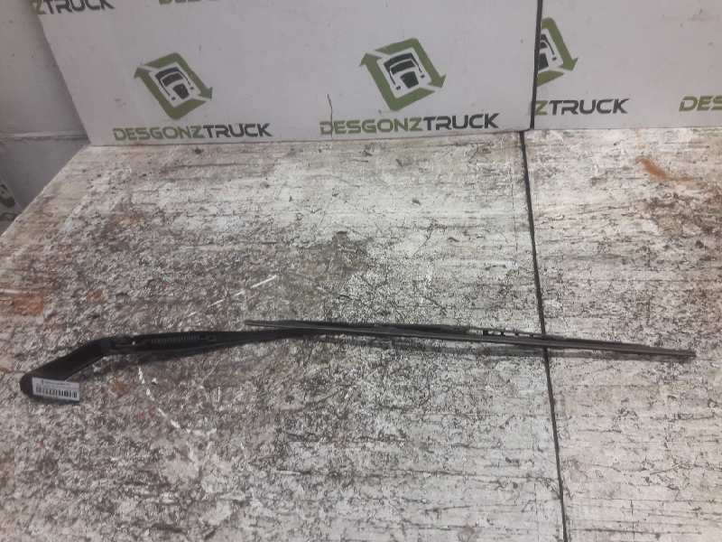 Recambio de brazo limpia delantero izquierdo para opel meriva blue line referencia OEM IAM   