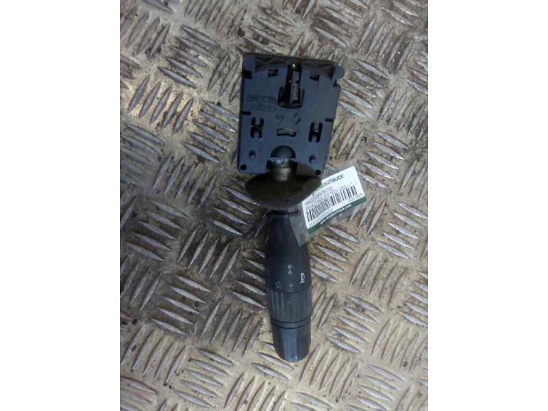 Recambio de mando intermitentes para renault magnum e-tech 2000 referencia OEM IAM 5001837501  