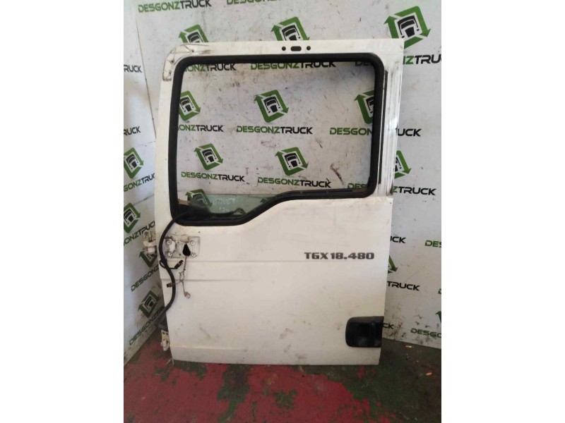 Recambio de puerta delantera izquierda para man tgx 18.xxx fg / 4x2 bl xl referencia OEM IAM   