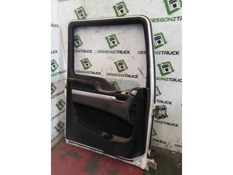 Recambio de puerta delantera izquierda para man tgx 18.xxx fg / 4x2 bl xl referencia OEM IAM   