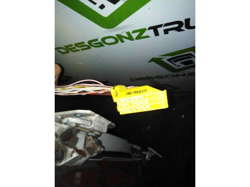 Recambio de puerta delantera derecha para man tgx 18.xxx fg / 4x2 bl xl referencia OEM IAM   