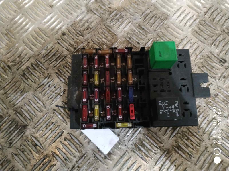 Recambio de caja reles / fusibles para iveco eurocargo 05.03  fg 75 e tráfico urbano referencia OEM IAM   