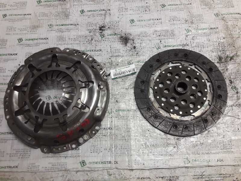 Recambio de kit embrague para nissan primera berlina (p12) acenta referencia OEM IAM 30100AU600  