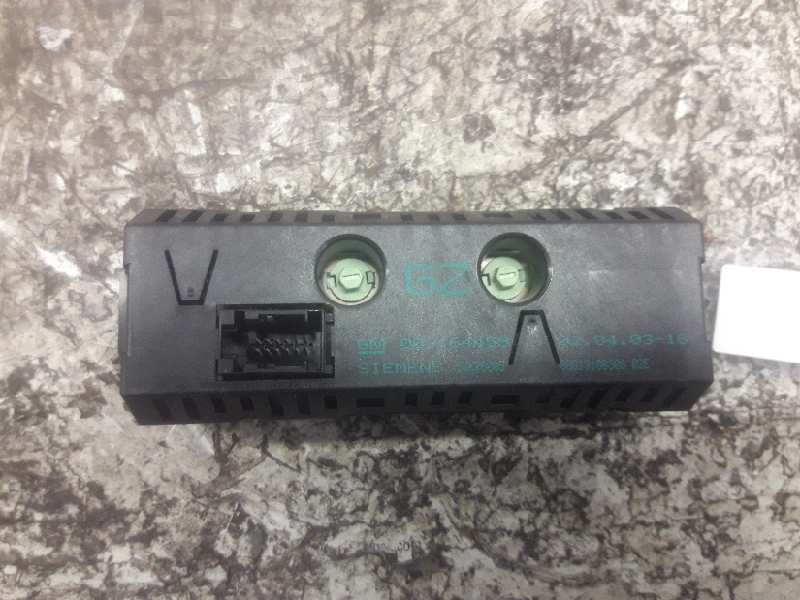 Recambio de pantalla multifuncion para opel meriva blue line referencia OEM IAM 009164455 5WK70005 0001310030602E