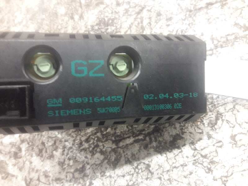 Recambio de pantalla multifuncion para opel meriva blue line referencia OEM IAM 009164455 5WK70005 0001310030602E