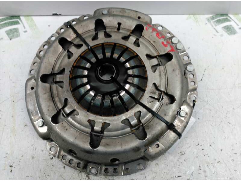 Recambio de kit embrague para nissan almera tino (v10m) acenta referencia OEM IAM   