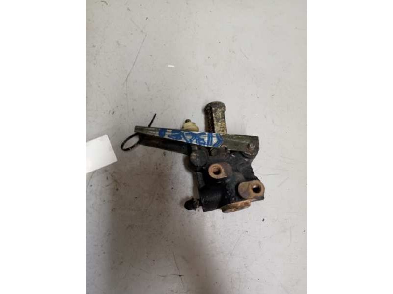 Recambio de repartidor de freno para nissan trade referencia OEM IAM 066055710  