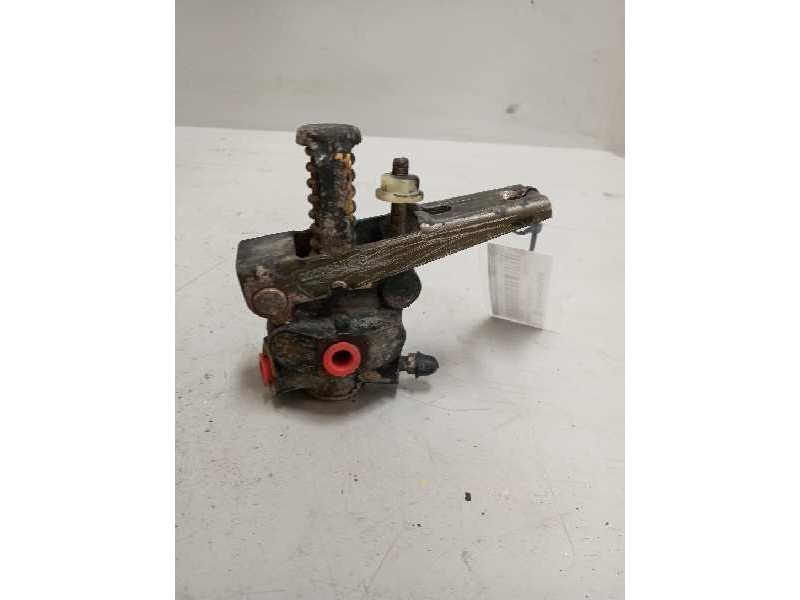 Recambio de repartidor de freno para nissan trade referencia OEM IAM 066055710  