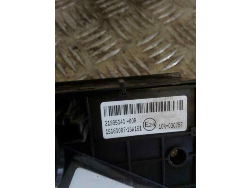 Recambio de mando luces para renault serie t fg 4x2 cabina high-sleeper referencia OEM IAM 21995040  