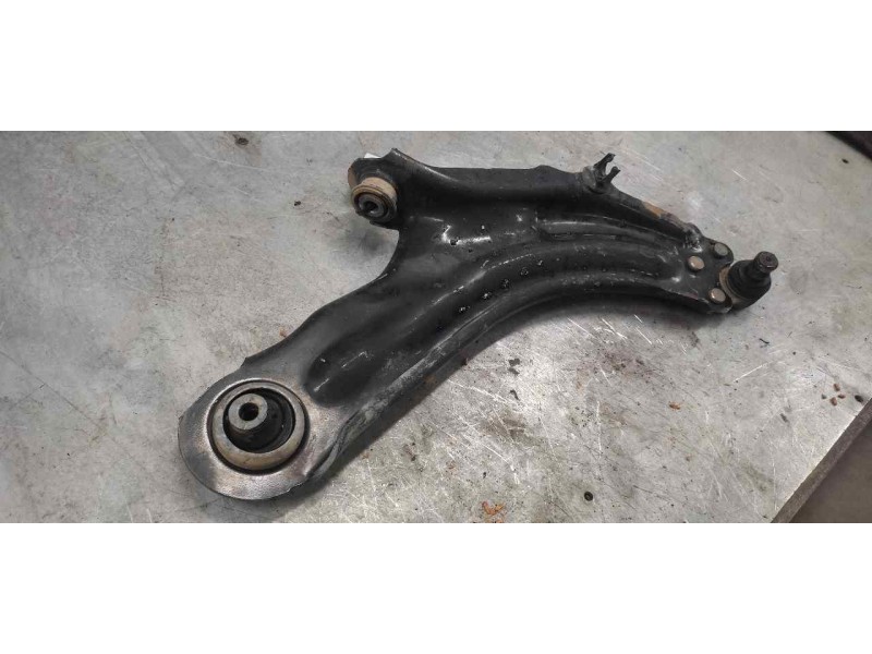 Recambio de brazo suspension inferior delantero derecho para renault kangoo profesional referencia OEM IAM   