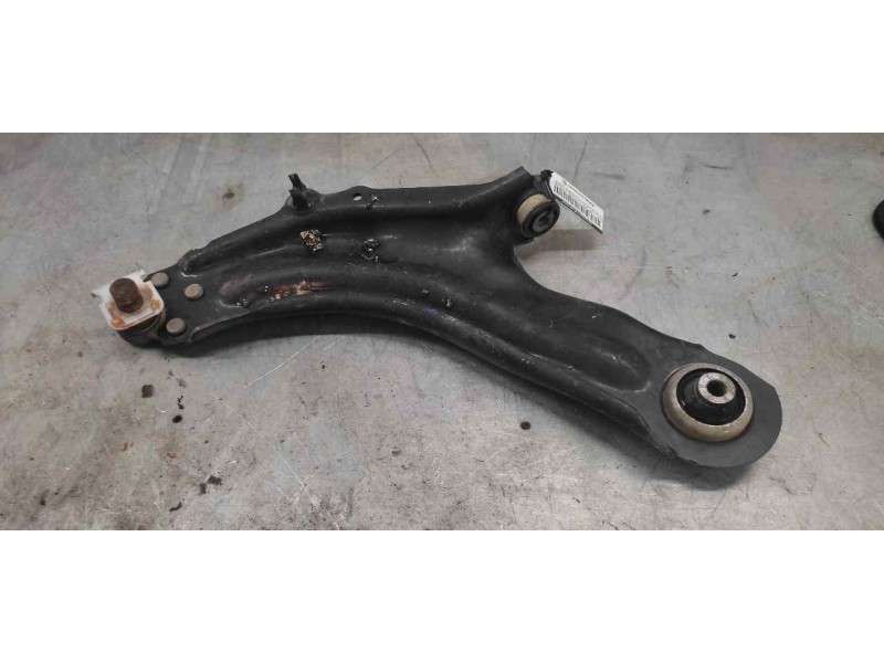Recambio de brazo suspension inferior delantero izquierdo para renault kangoo profesional referencia OEM IAM   
