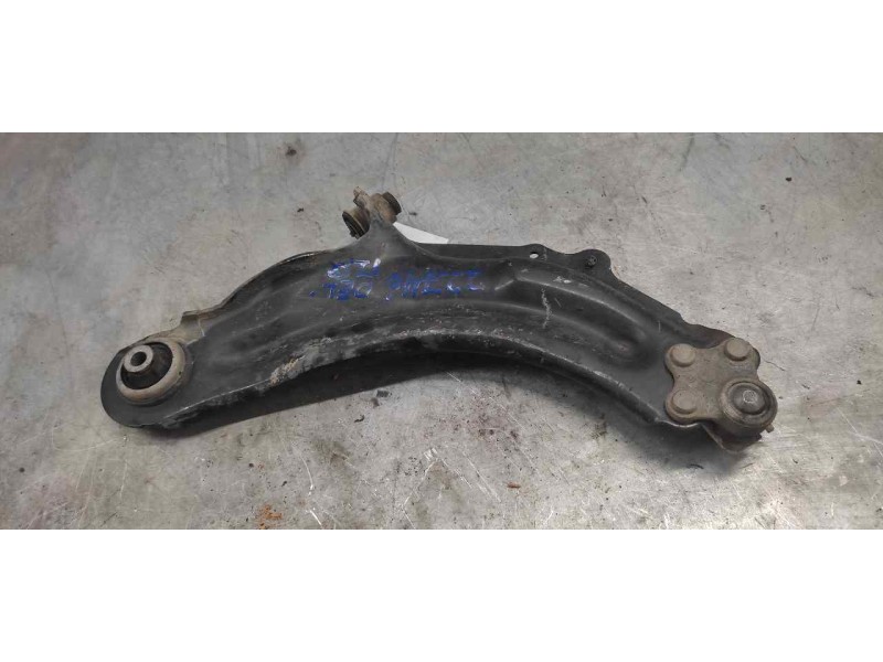 Recambio de brazo suspension inferior delantero izquierdo para renault kangoo profesional referencia OEM IAM   